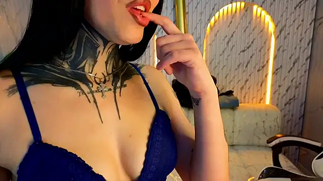 Chat XXX en directo de Cherry_Bloom_Tx