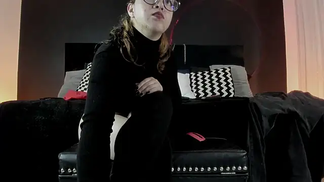 _Jade_16 লাইভ XXX চ্যাট