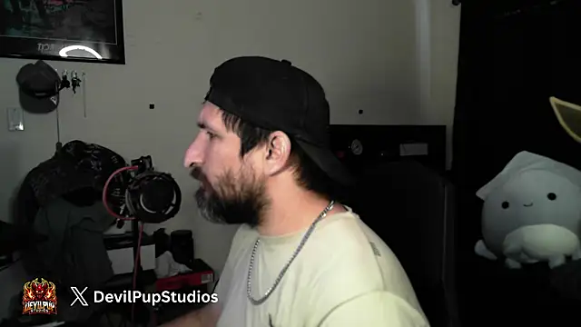 צ'אט XXX בשידור חי של DevilPup75_