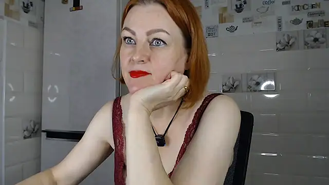 MatureSandra's Live XXX Chat