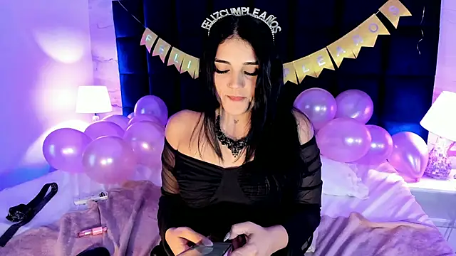 Maddysex_ Chat XXX in diretta