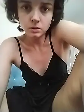 Amy01112 Adlı Modelin Canlı XXX Sohbeti