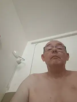 Marlon92700 Live XXX-chat