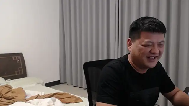 Chat +18 de zhang1118 ao vivo