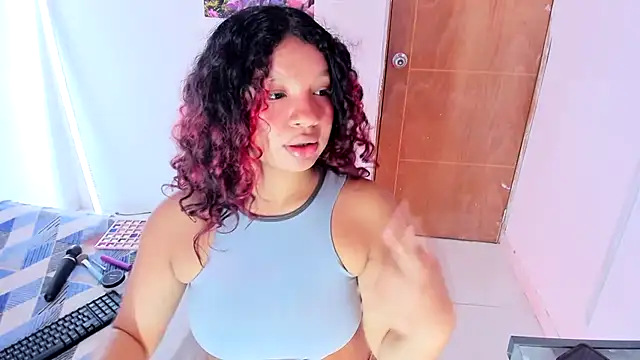 Emily_Coper18's Live XXX Chat