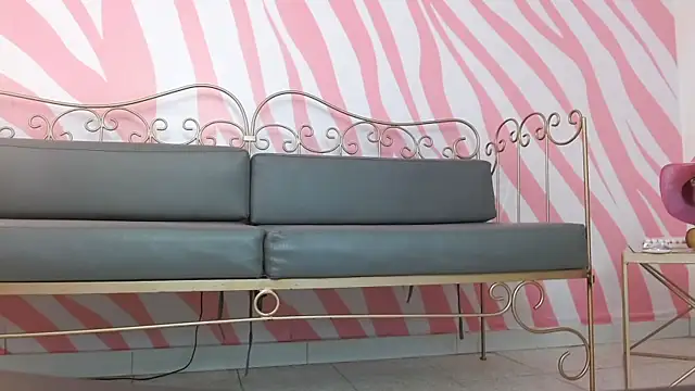 Lovaa__ XXX чат на живо