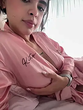 kitty_rousse01's Live XXX Chat