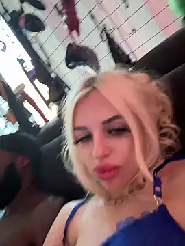 XXX chat uživo modela Steffi_Snowbunny