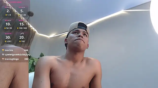 Chat XXX Live Colby_driscoll