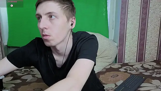 Онлайн чат XXX Darien_Brown