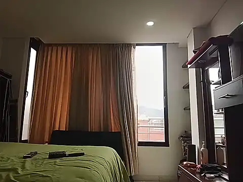 Živý XXX chat MiaIsabela_