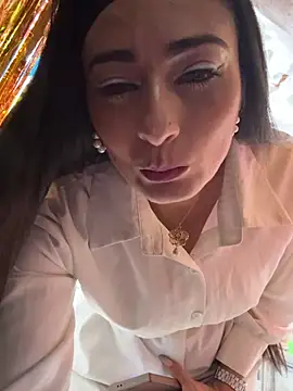Chat +18 de IsabellaMariet ao vivo
