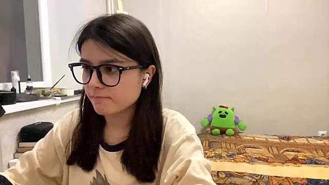 SaintMari Live XXX Chat