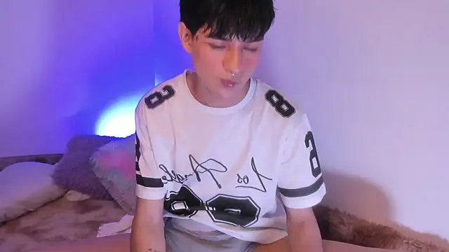 XXX chat uživo modela Aleaurarashii