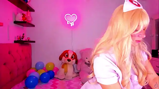 Vannessa__Shy Adlı Modelin Canlı XXX Sohbeti