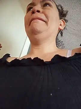 Chat XXX ao vivo de paulett15