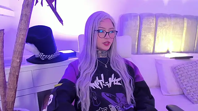 Chatroom XXX en direct de doll__bella