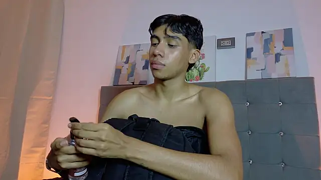 Eros_Lux's Live XXX Chat