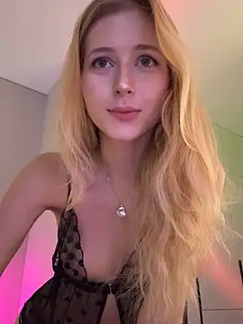 LunaRase XXX чат на живо