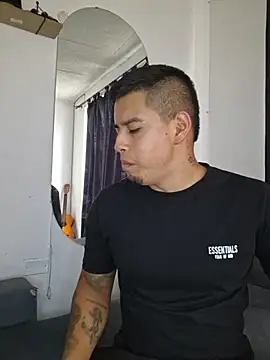 Chat XXX Live miaftmax