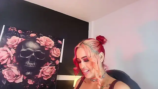 EvaaFoxxy1 Chat XXX live