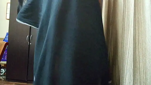 XXX chat uživo modela Mallu-Rohan