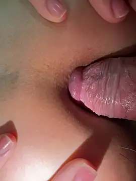 LV-521's Live XXX Chat