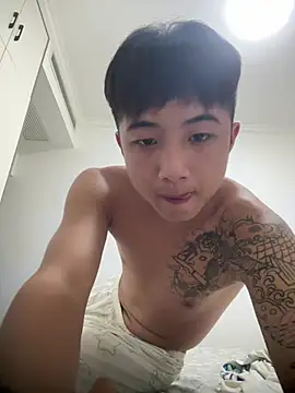 8k6660 即時 XXX 聊天