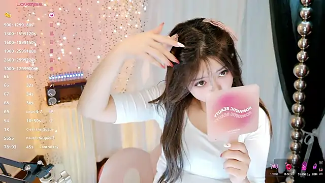 Yiluo95 现场XXX聊天