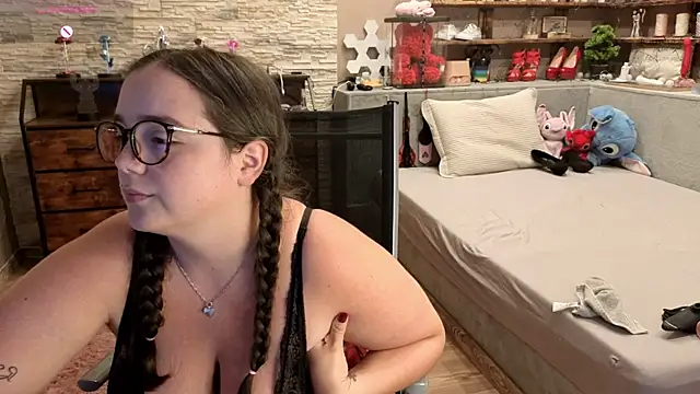 Kimberly-Caprice's Live XXX Chat