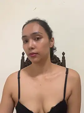 aeeeyya Adlı Modelin Canlı XXX Sohbeti