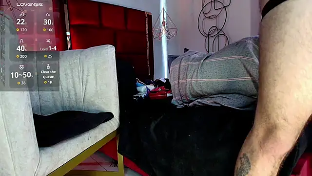 Chat +18 de YiingandYang ao vivo
