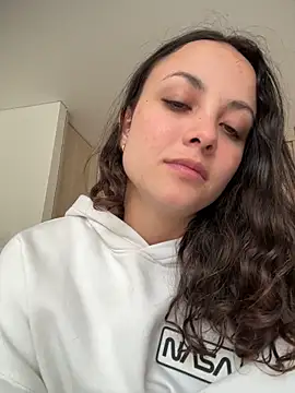 Chat +18 de Megan_Rodrigo ao vivo