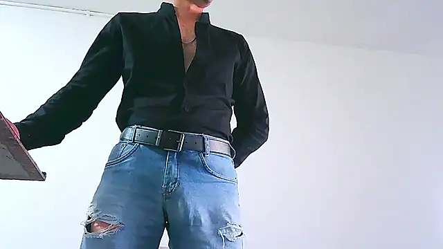 jhohannes-maximon Live XXX chat