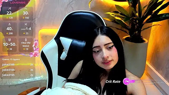 Skyhoney_tp élő XXX-chatje