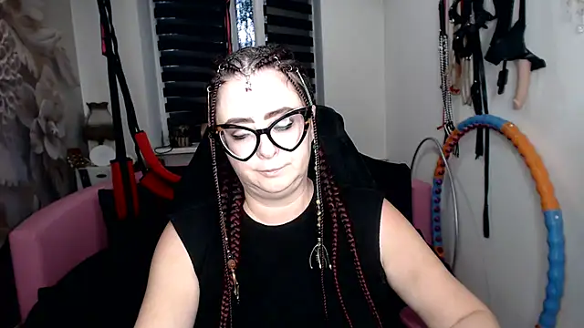 צ'אט XXX בשידור חי של MISSgoddessMARIA