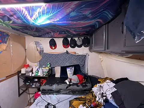 OmarSalasxh33's Webcam Show
