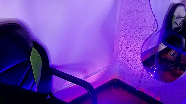 adalya_y's Live XXX Chat