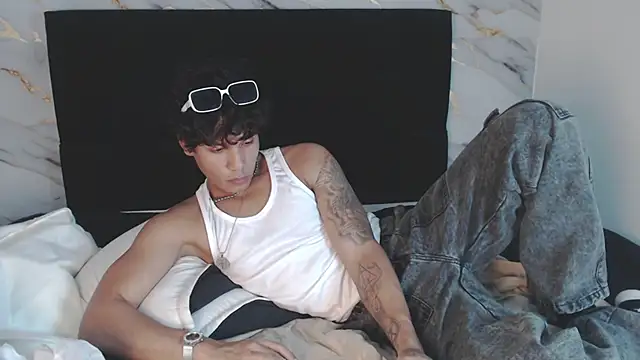 MaximilianRoth Obrolan Langsung XXX