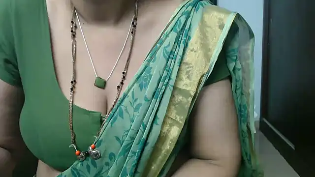 دردشة sunitha-3 الجنسية المباشرة