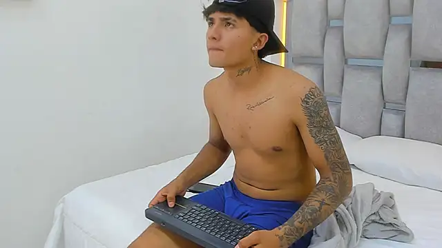 Živý XXX chat Ruslan_marcel