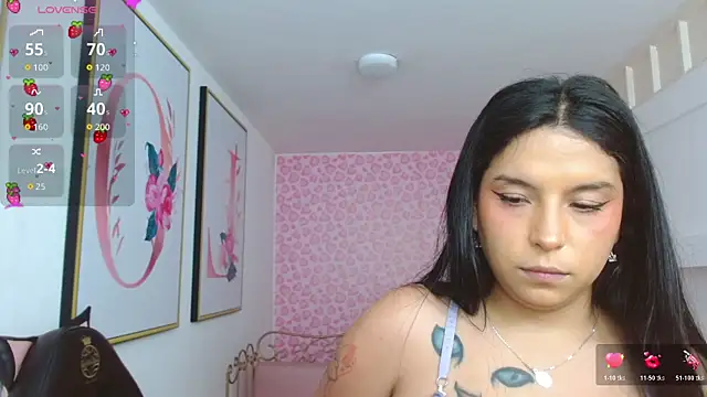 Small_naugthy_ Live XXX-chat