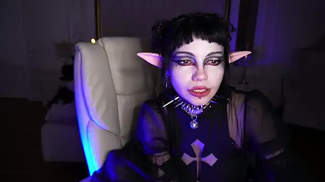 DarkFiance: онлайн-секс-чат