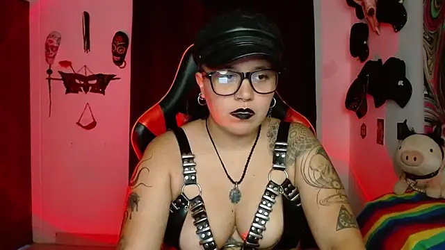 LilithSharon Adlı Modelin Canlı XXX Sohbeti