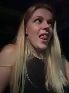 Chat XXX ao vivo de HarrietDart