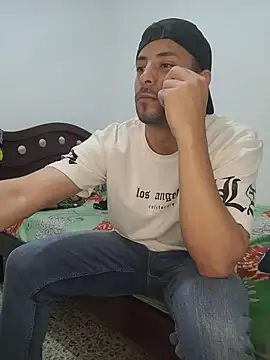 Cris_LaCobra_'s Live XXX Chat