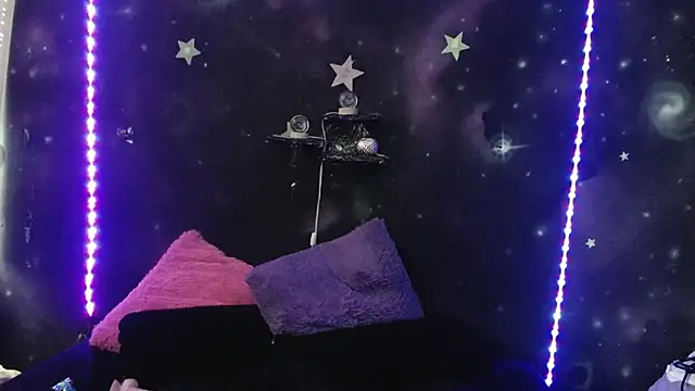 DaisyMoon_'s Live XXX Chat