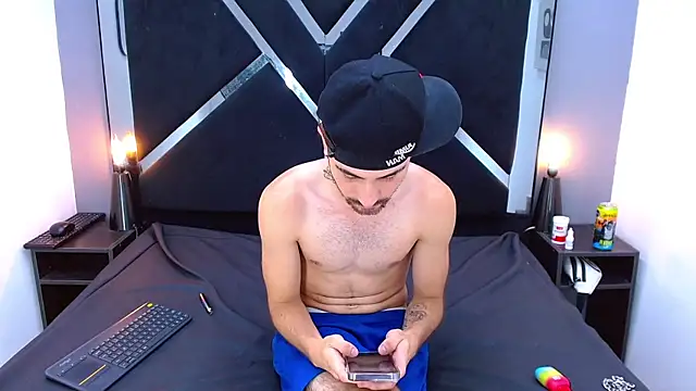 Chat XXX en directo de Lucas_Knight