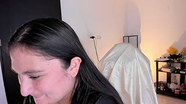 Czat XXX na żywo – EmaTramel1