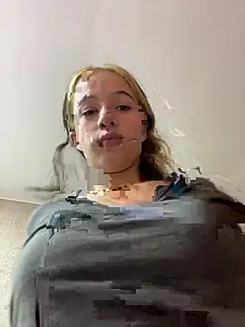 aly_16's Live XXX Chat